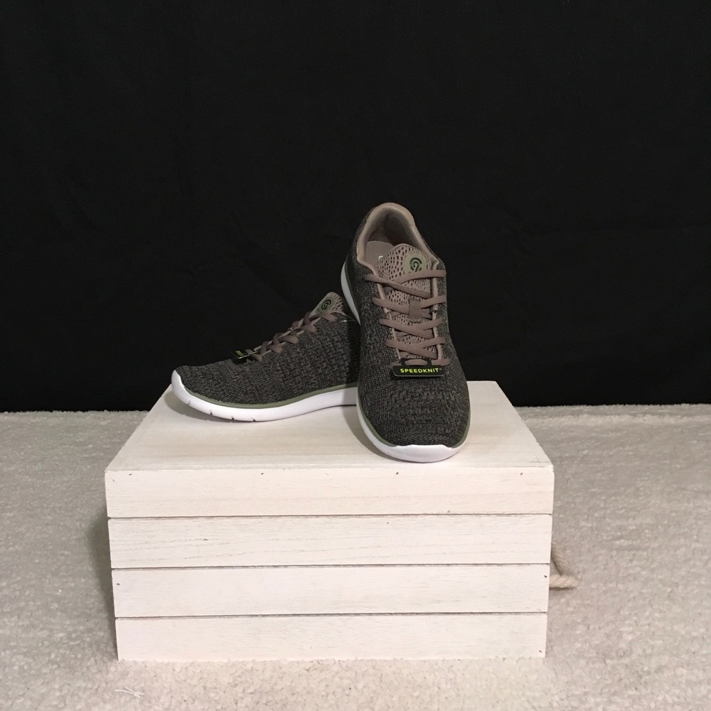 NWT-Champion Men's C9 Focus 4 Athletic Shoe